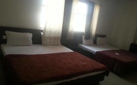 Hotel Pearl Palace