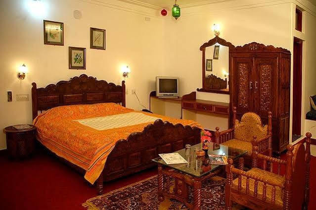 Hotel Pearl Palace Udaipur Exterior photo